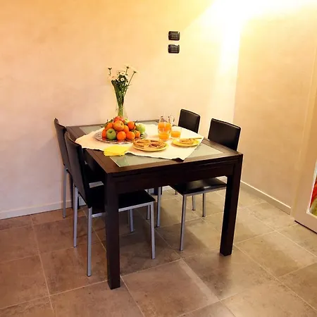 Residenze Alfero Semesterbostad *